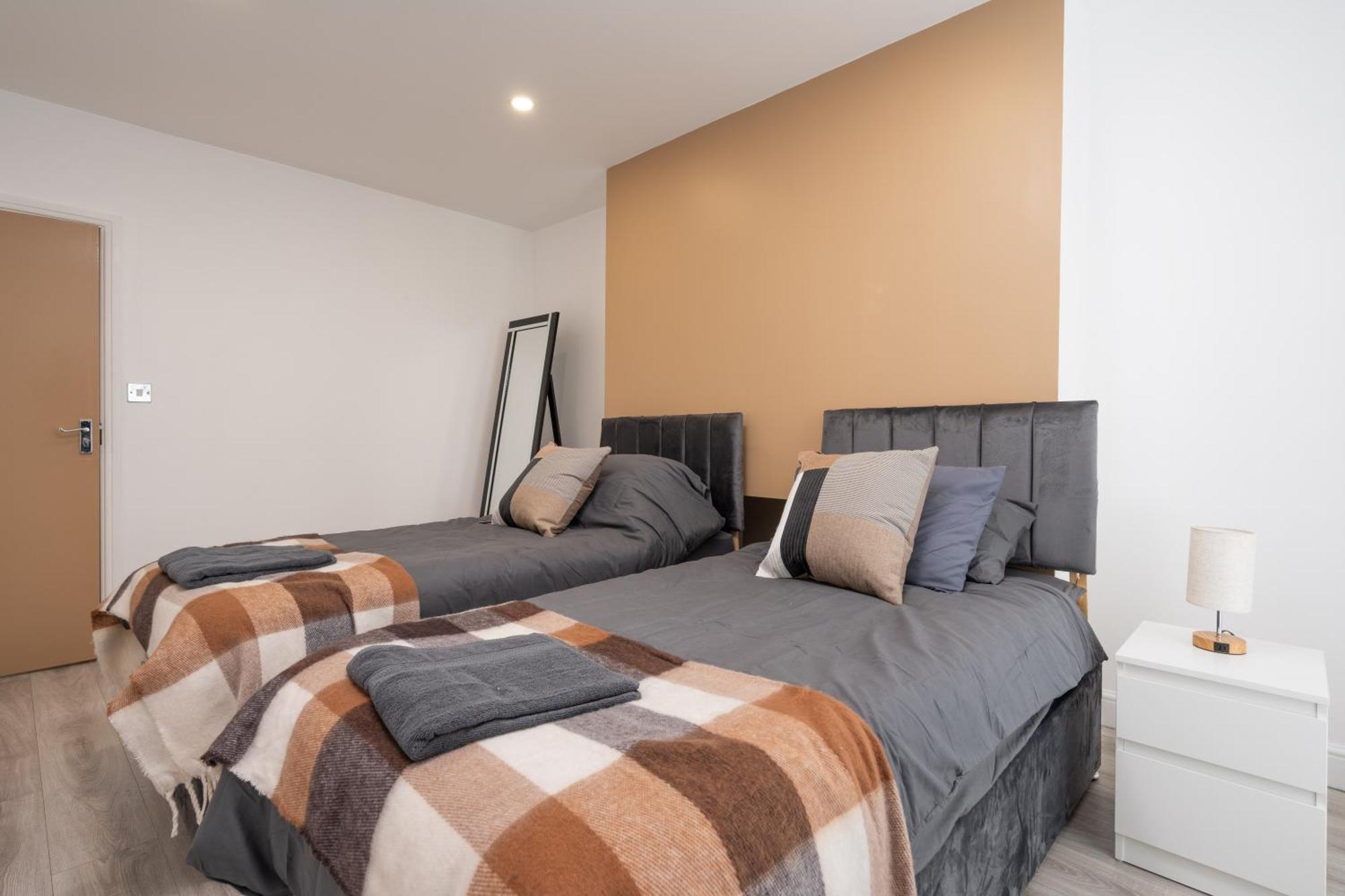 Cosy Central Apartment - Free Nearby Parking Liverpool Bagian luar foto
