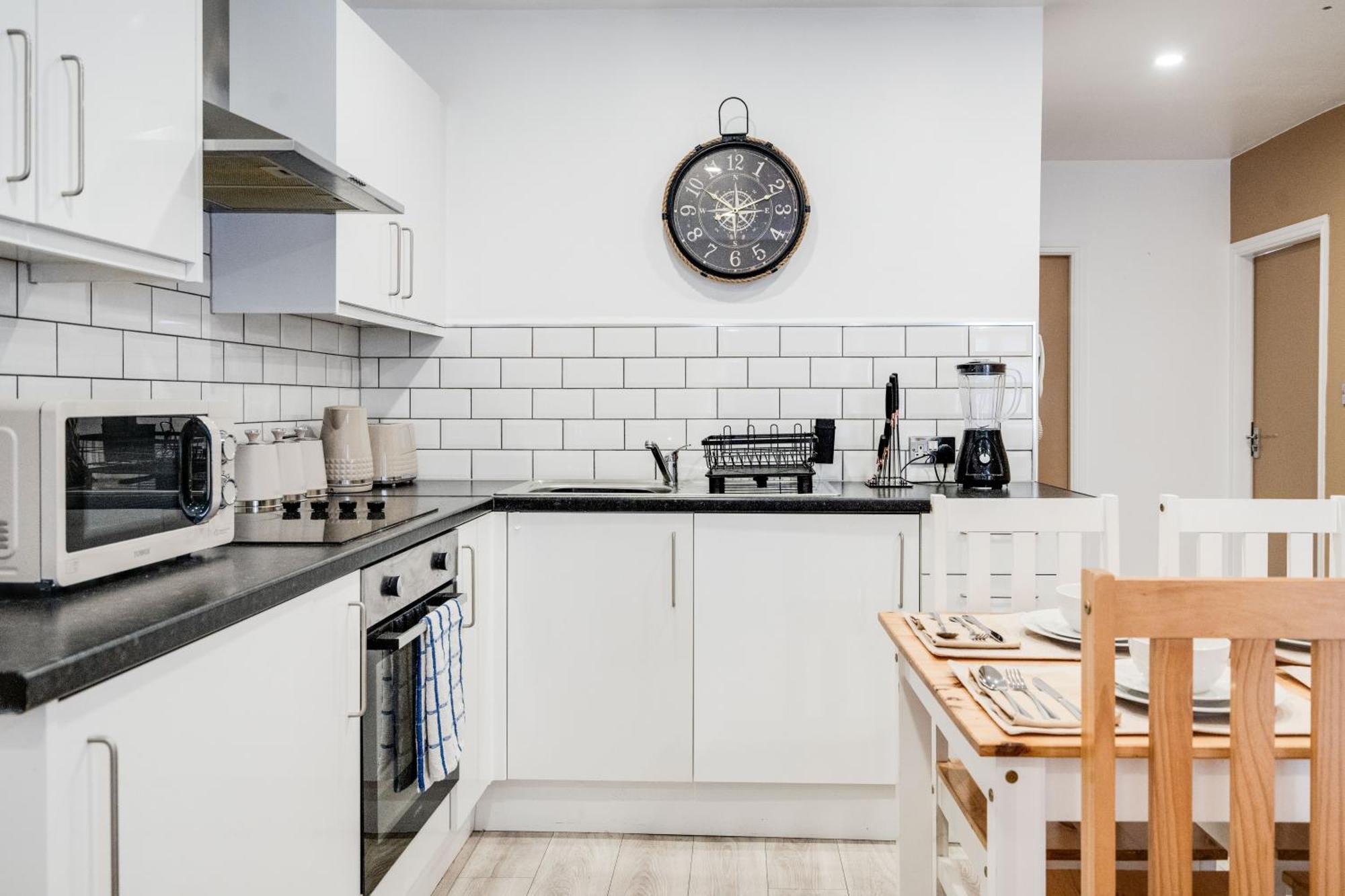 Cosy Central Apartment - Free Nearby Parking Liverpool Bagian luar foto